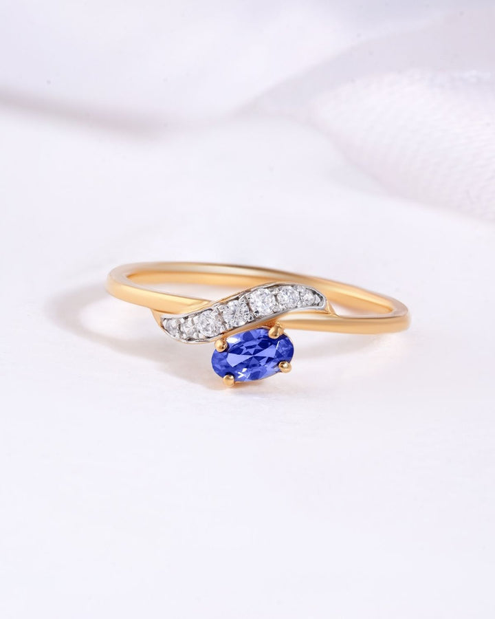 MIDNIGHT PETAL RING | GOLD VERMEIL