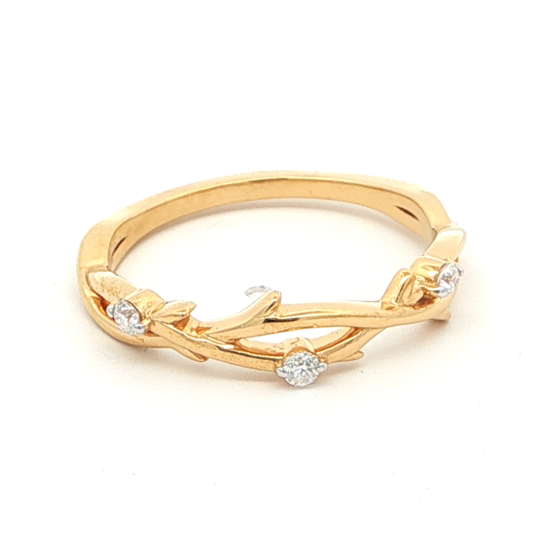 Floral Vine Diamond Ring