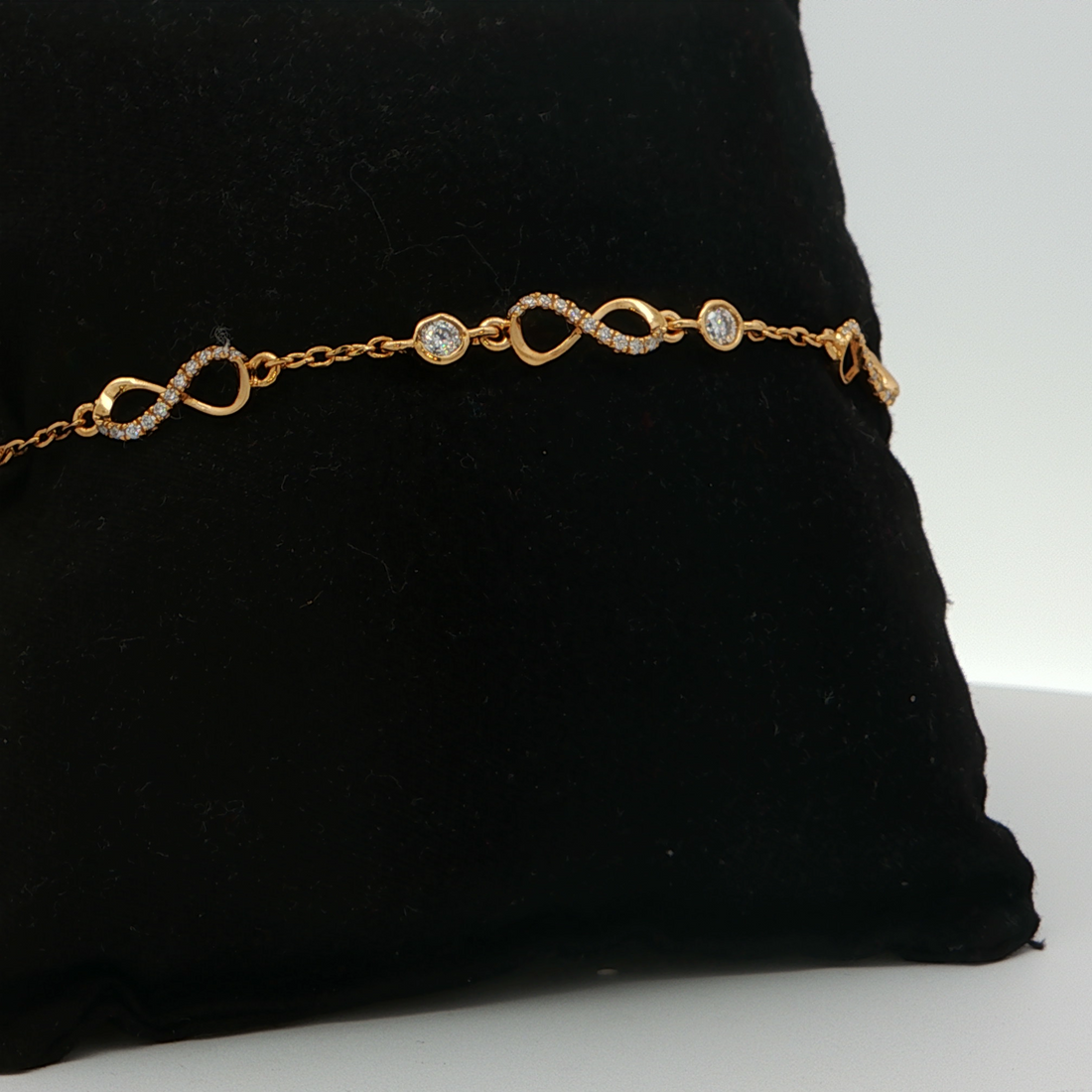 Infinity Charm Bracelet | Gold Plated