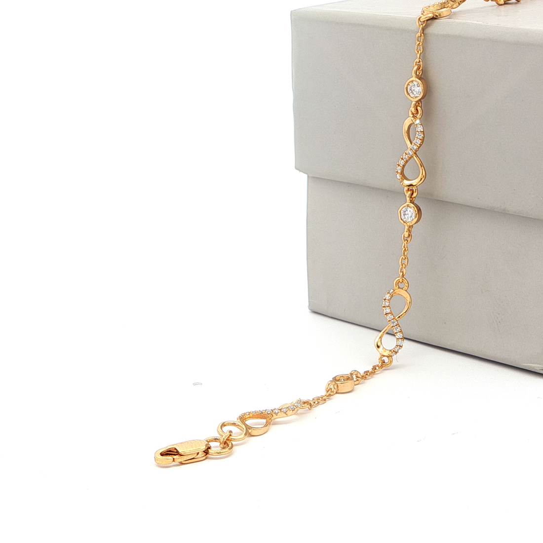 Infinity Charm Bracelet | Gold Plated