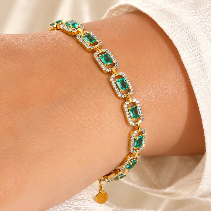 Emeral-Cut Halo Linked Bracelet | Gold Vermeil