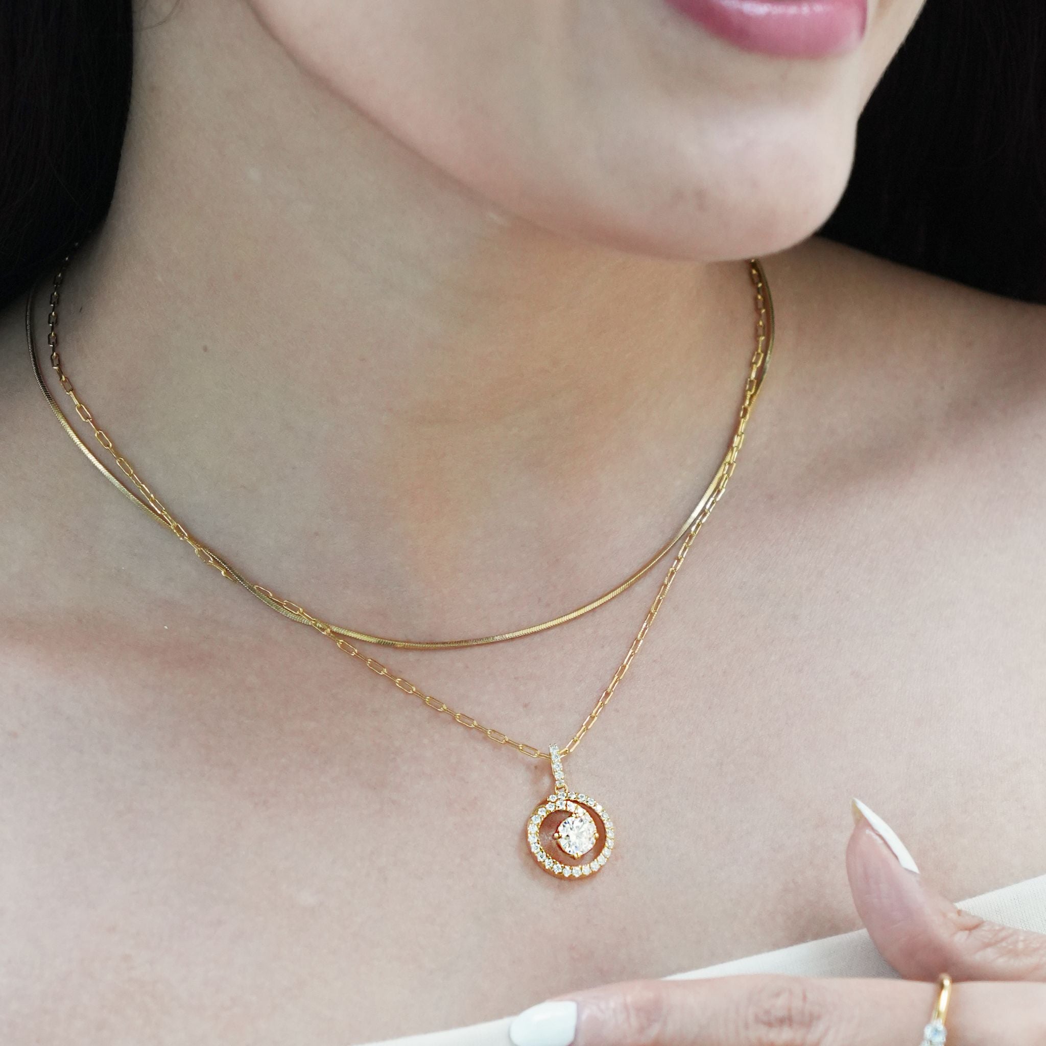 Halo Solitaire Pendant