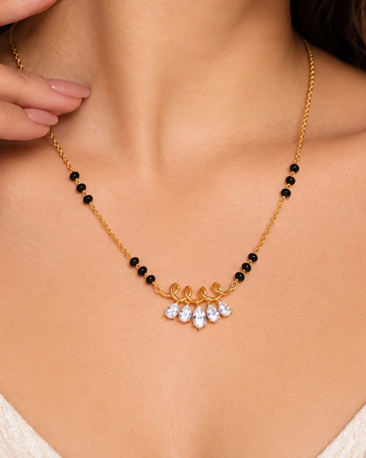 Floral Arc Mangalsutra | Gold Vermeil