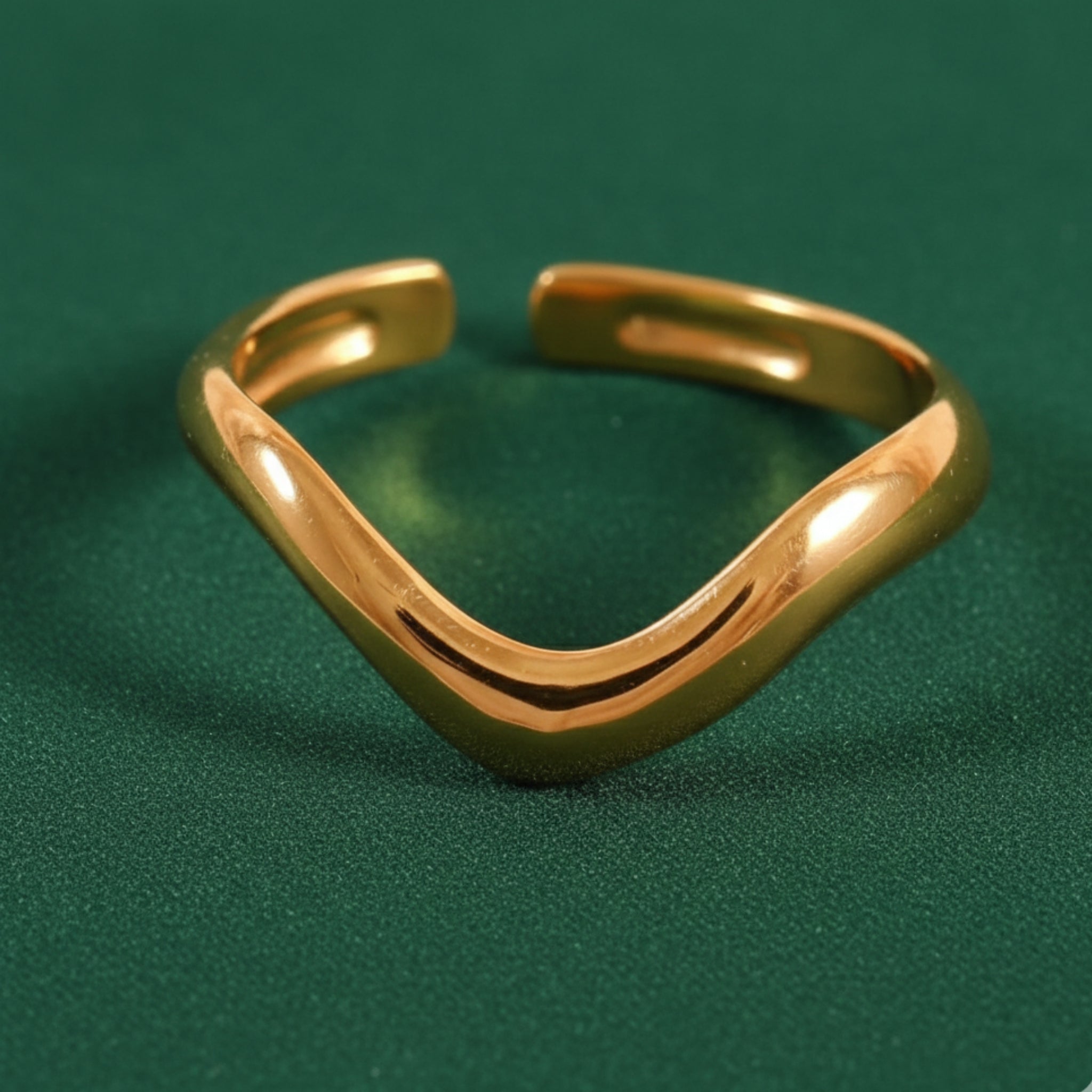 Adjustable Vanki Style Ring