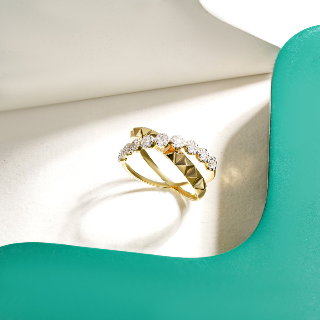 Criss-Cross Ring with Monzonite Diamond