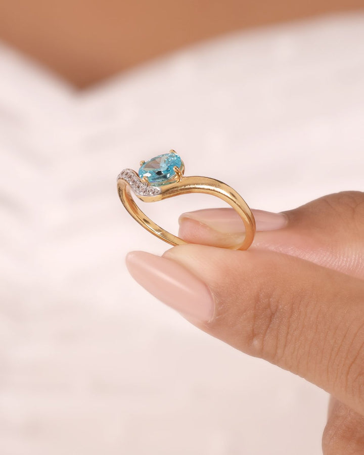 Oval aquamarine curved ring | Gold Vermeil