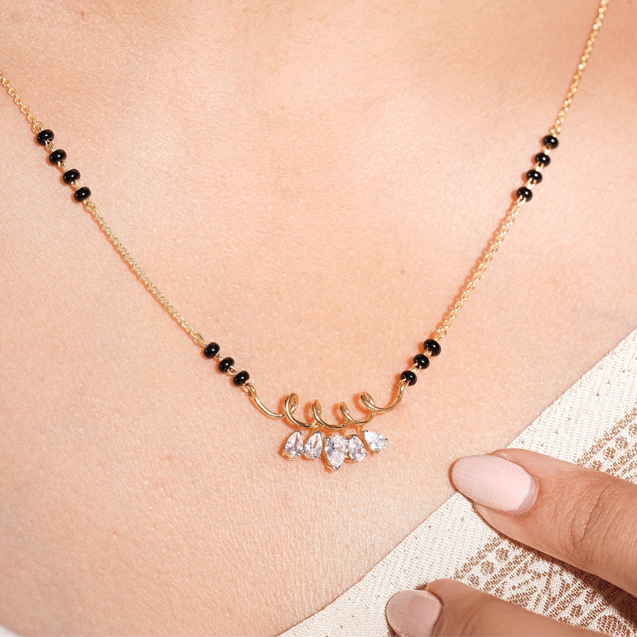 Floral Arc Mangalsutra | Gold Vermeil