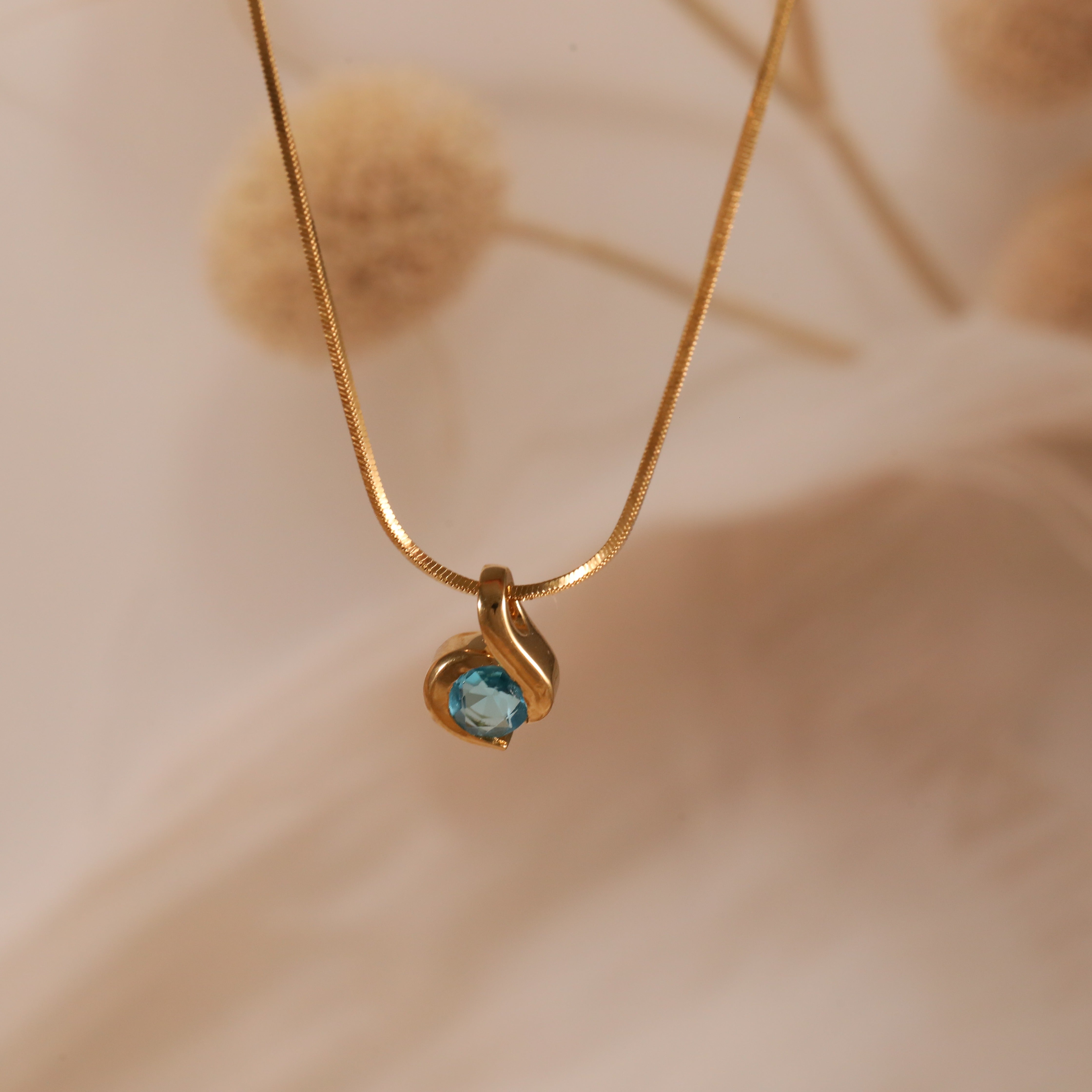 Aquamarine Solitaire Pendant