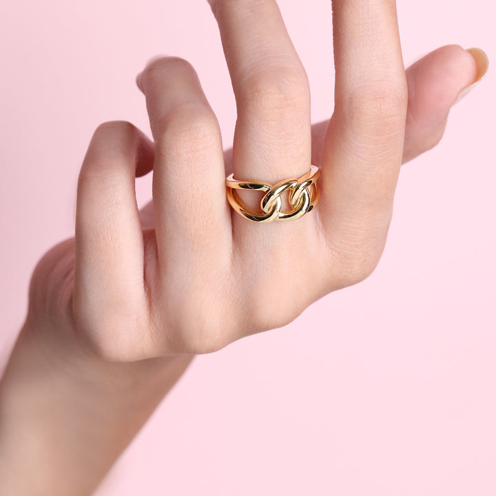 Interlocking Yellow Gold Band Ring