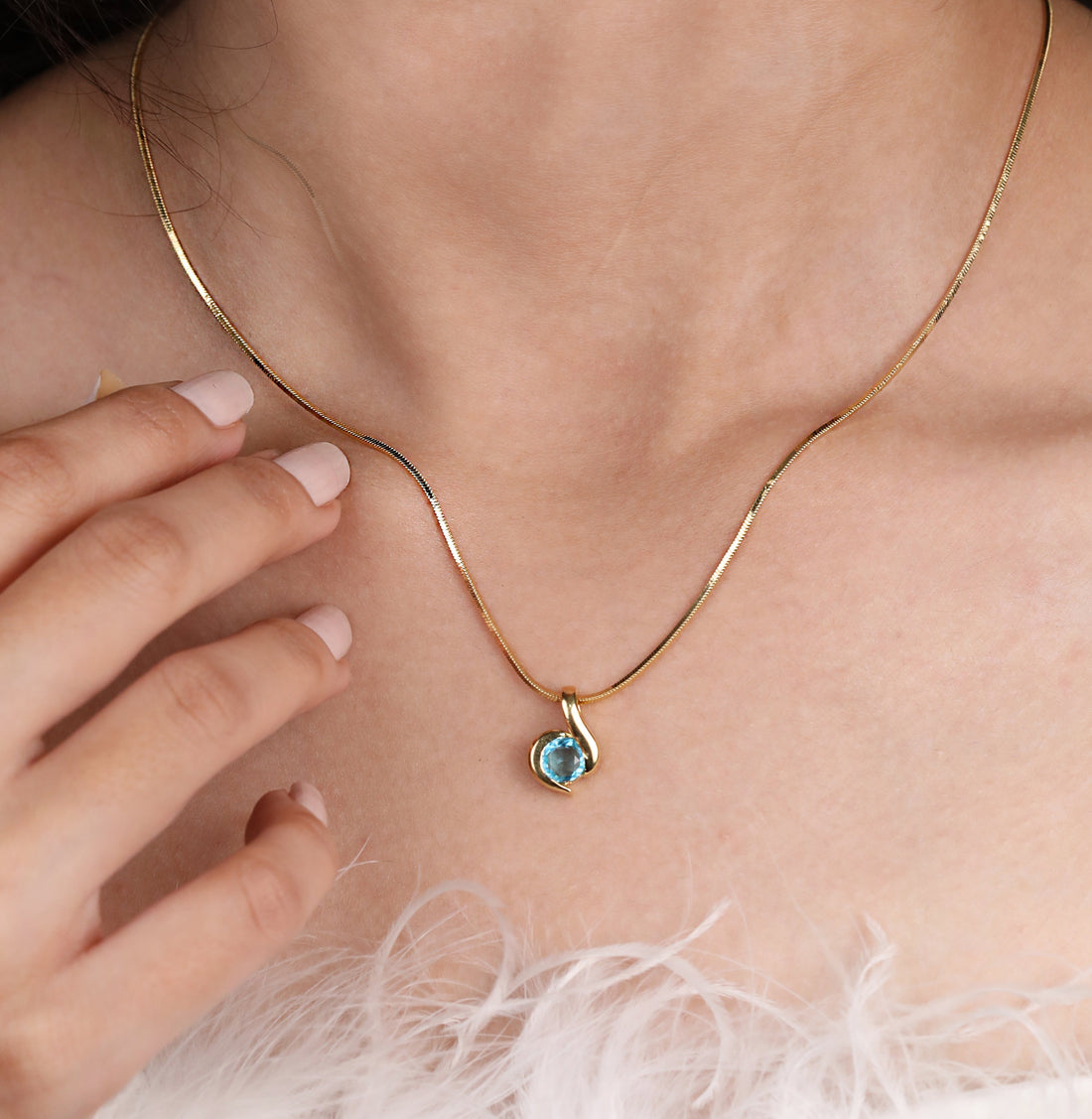 Aquamarine Solitaire Pendant