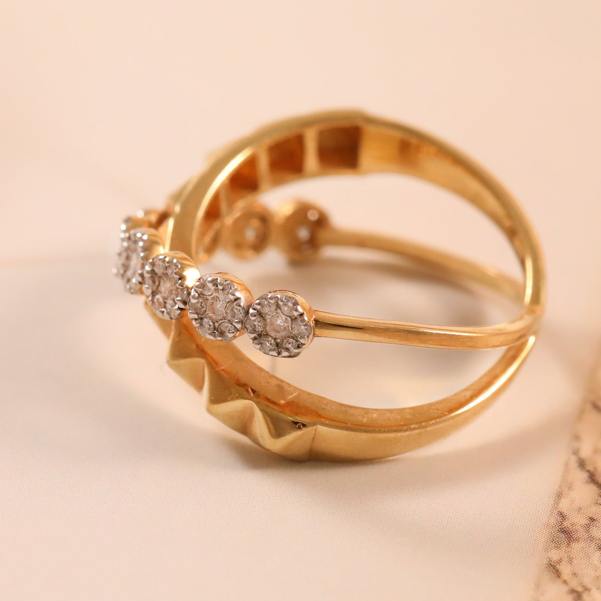 Criss-Cross Ring with Monzonite Diamond