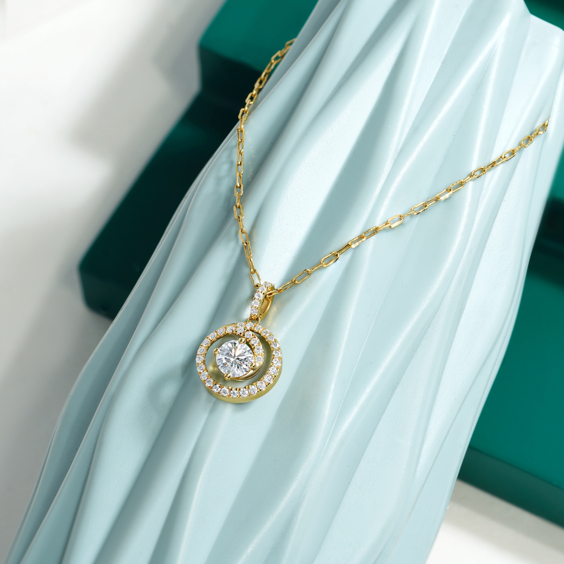 Halo Solitaire Pendant
