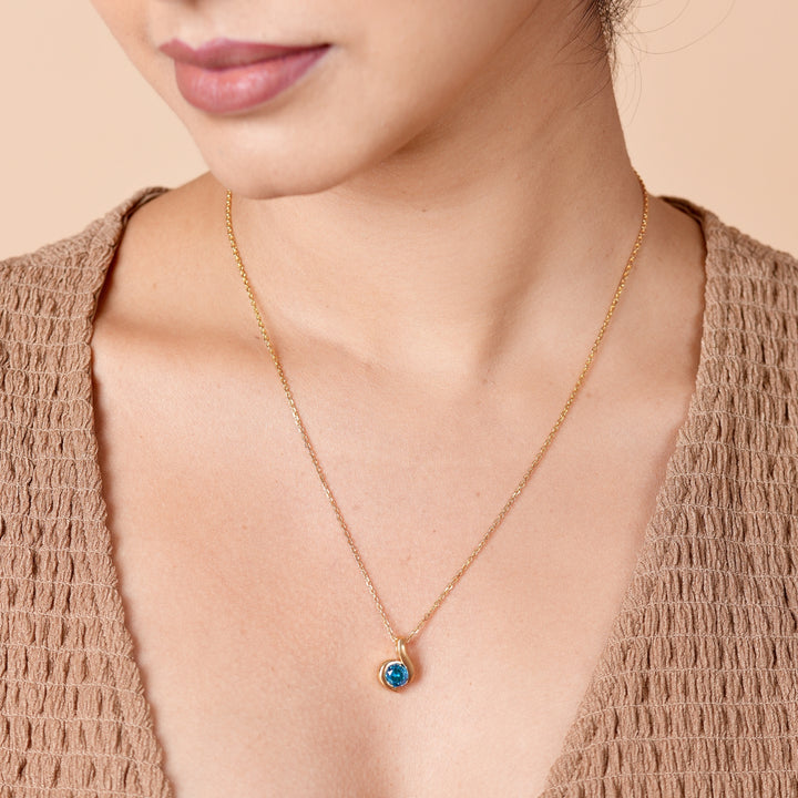 Aquamarine Solitaire Pendant