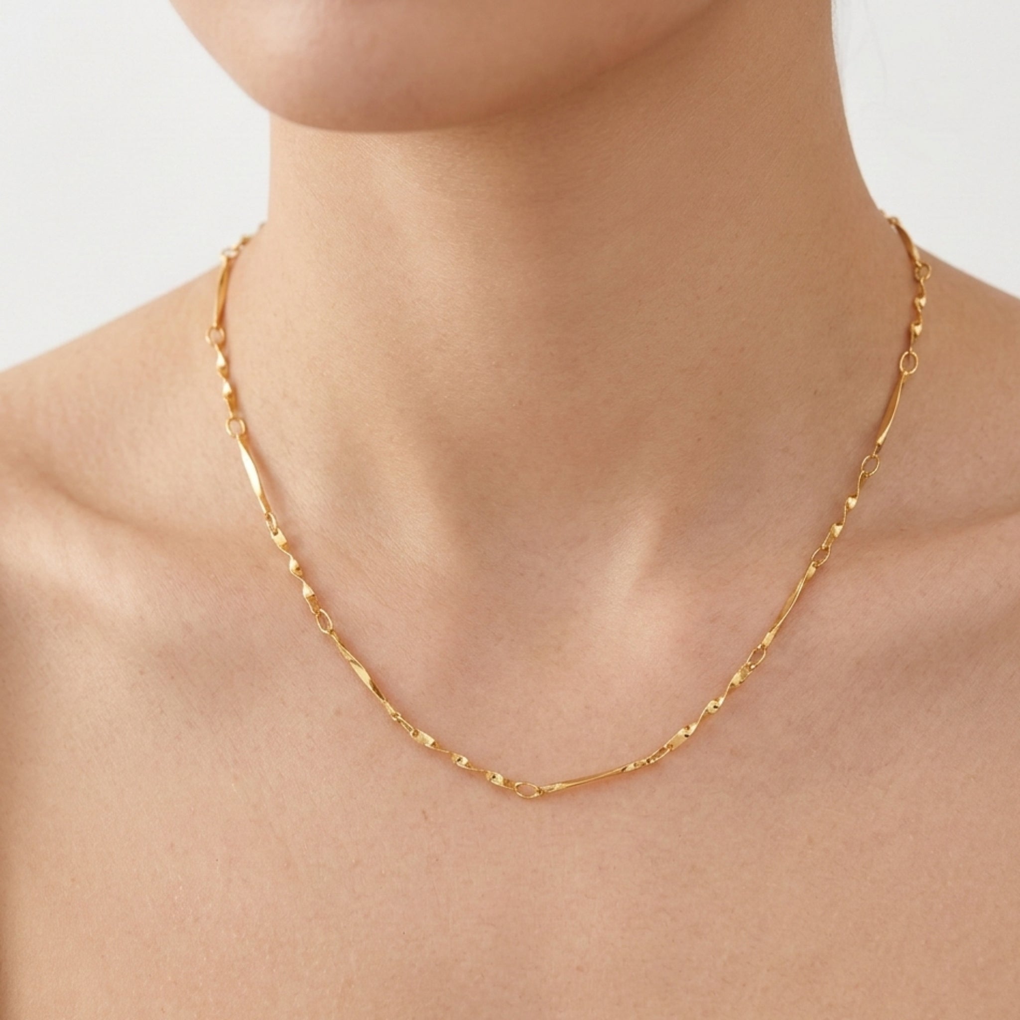 Twisted Link Chain