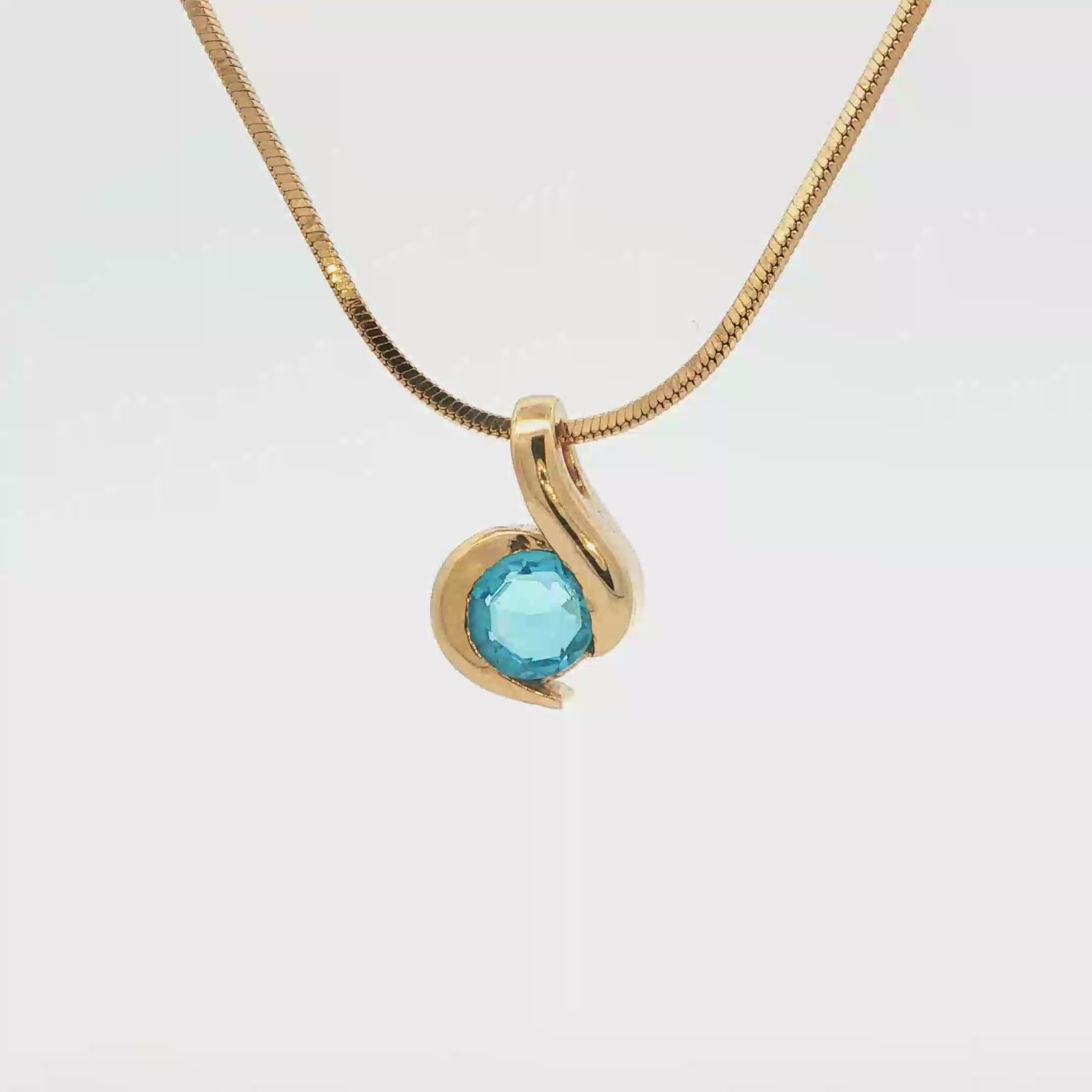 Aquamarine Solitaire Pendant