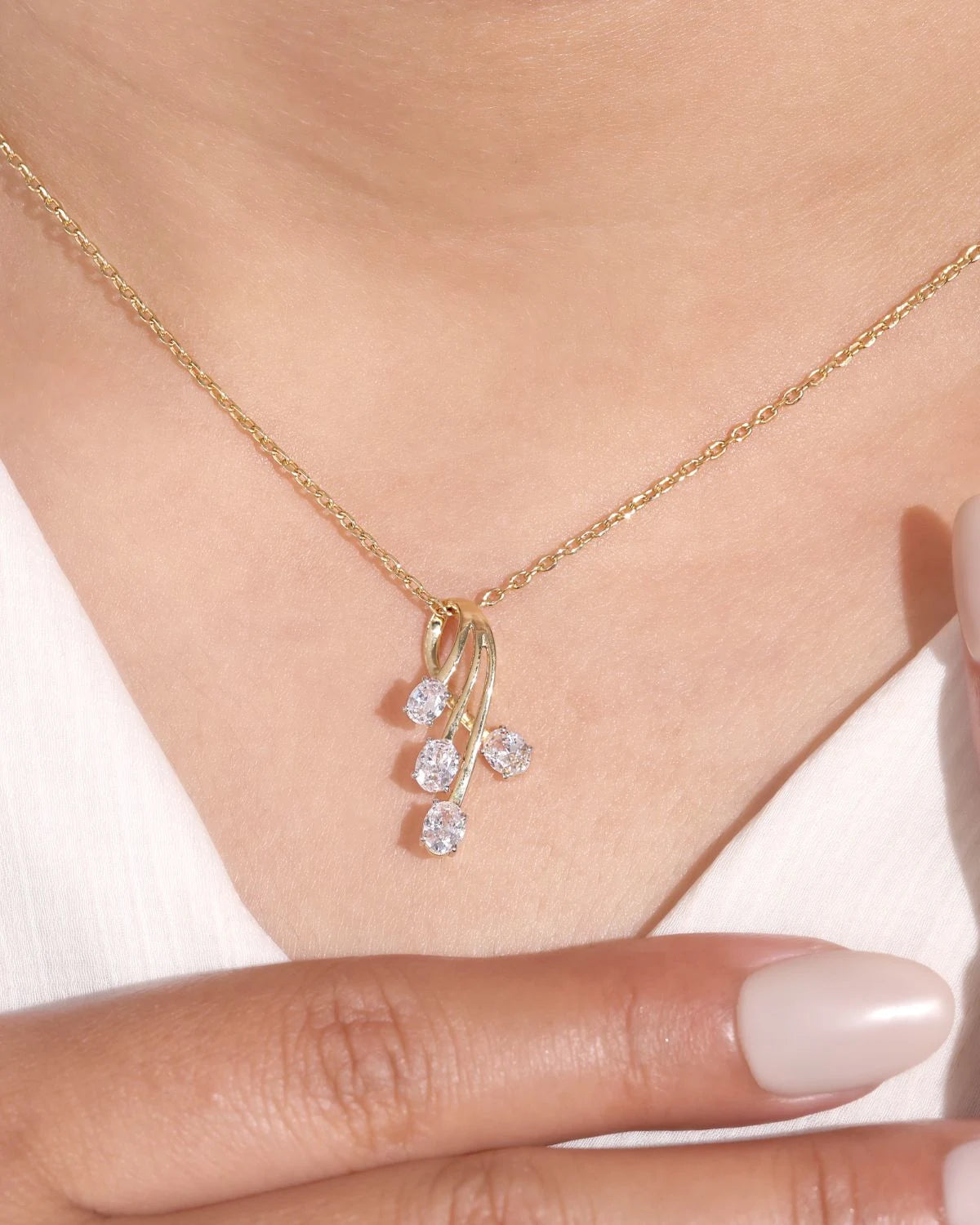 Twisted Curve Pendant | Gold Vermeil